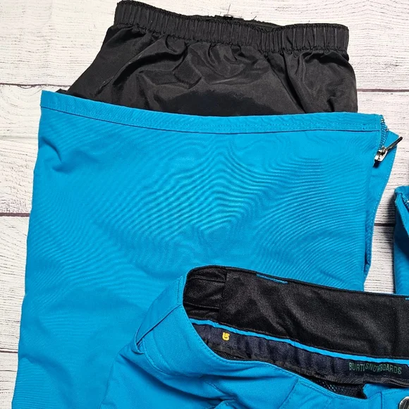 Burton medium snowboarding/ski pants - Picture 5 of 16